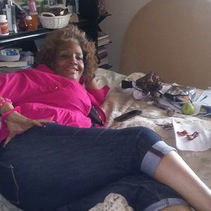 Meet your Posher, Yolanda